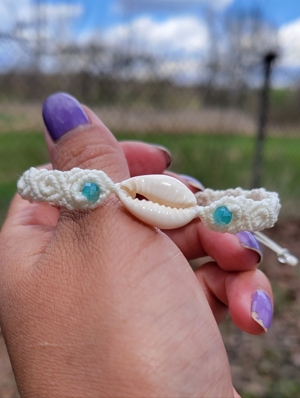 Handmade Cream Shell Macrame Bracelet with Teal Beads
